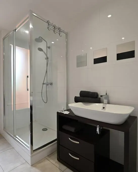 CYTHARISTA–T3 de standing avec vue mer à La Ciotat 0*,  France